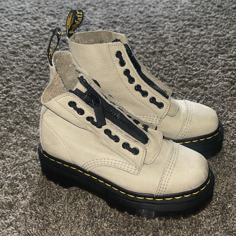 Dr Marten Sinclaire Leather Boot Size 6 - Picture 3 of 9